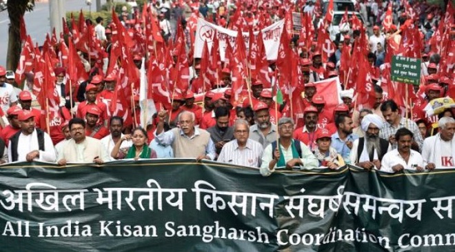 farmers march delhi inmarathi