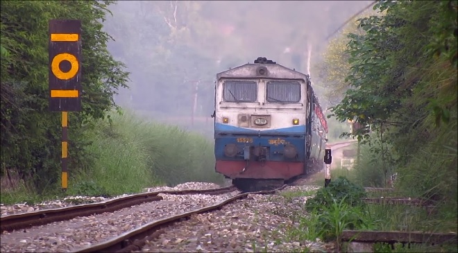 himachl-train-inmarathi