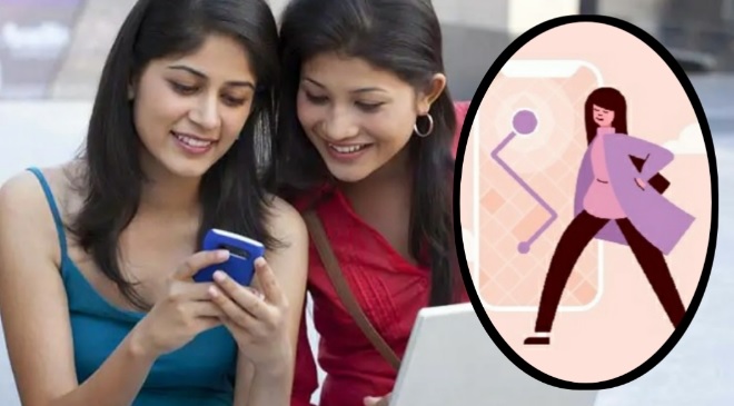 girls checking phone inmarathi